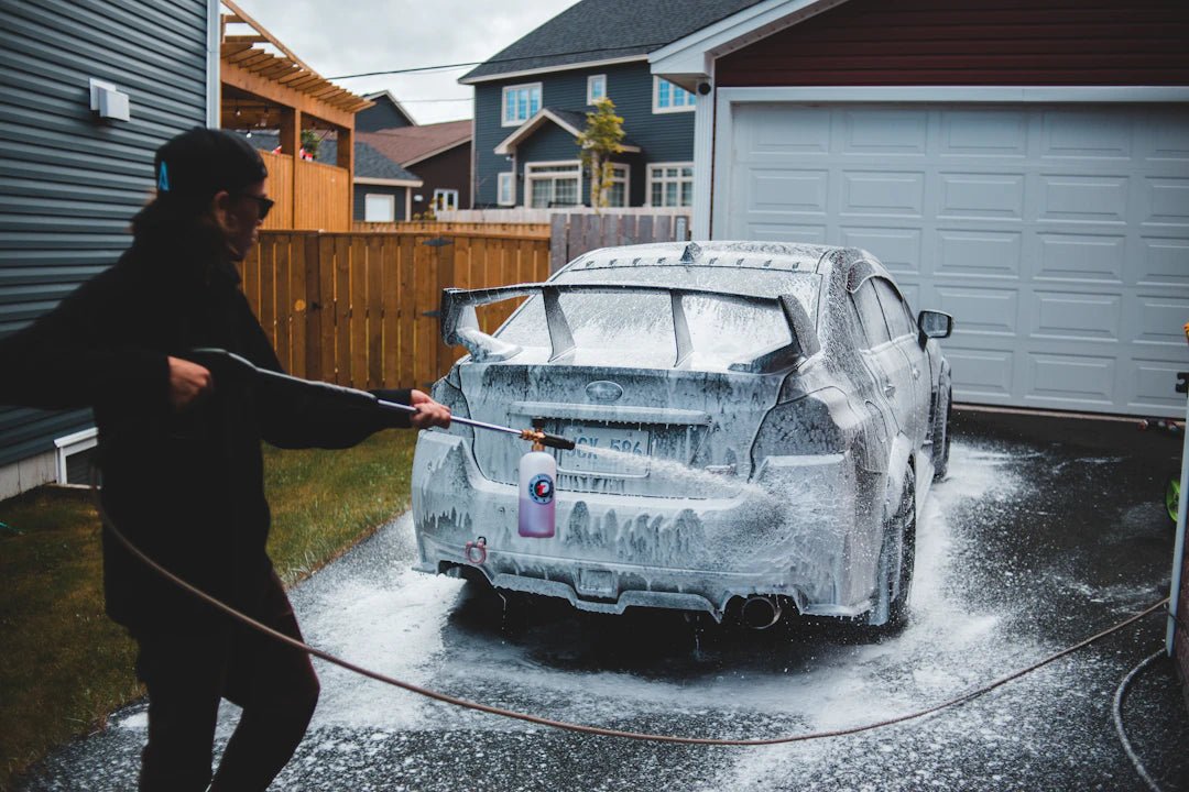 Ways to Keep Your Car's Shine Between Details - Sud Factory