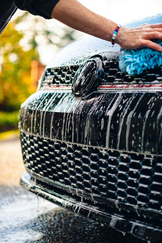 Side-by-Side: Comparing Professional and DIY Detailing - Sud Factory